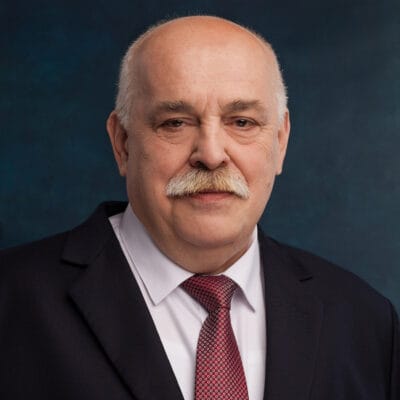 Janusz Szypułowski Janusz Szypułowski – Partner Zarządzający, Radca Prawny