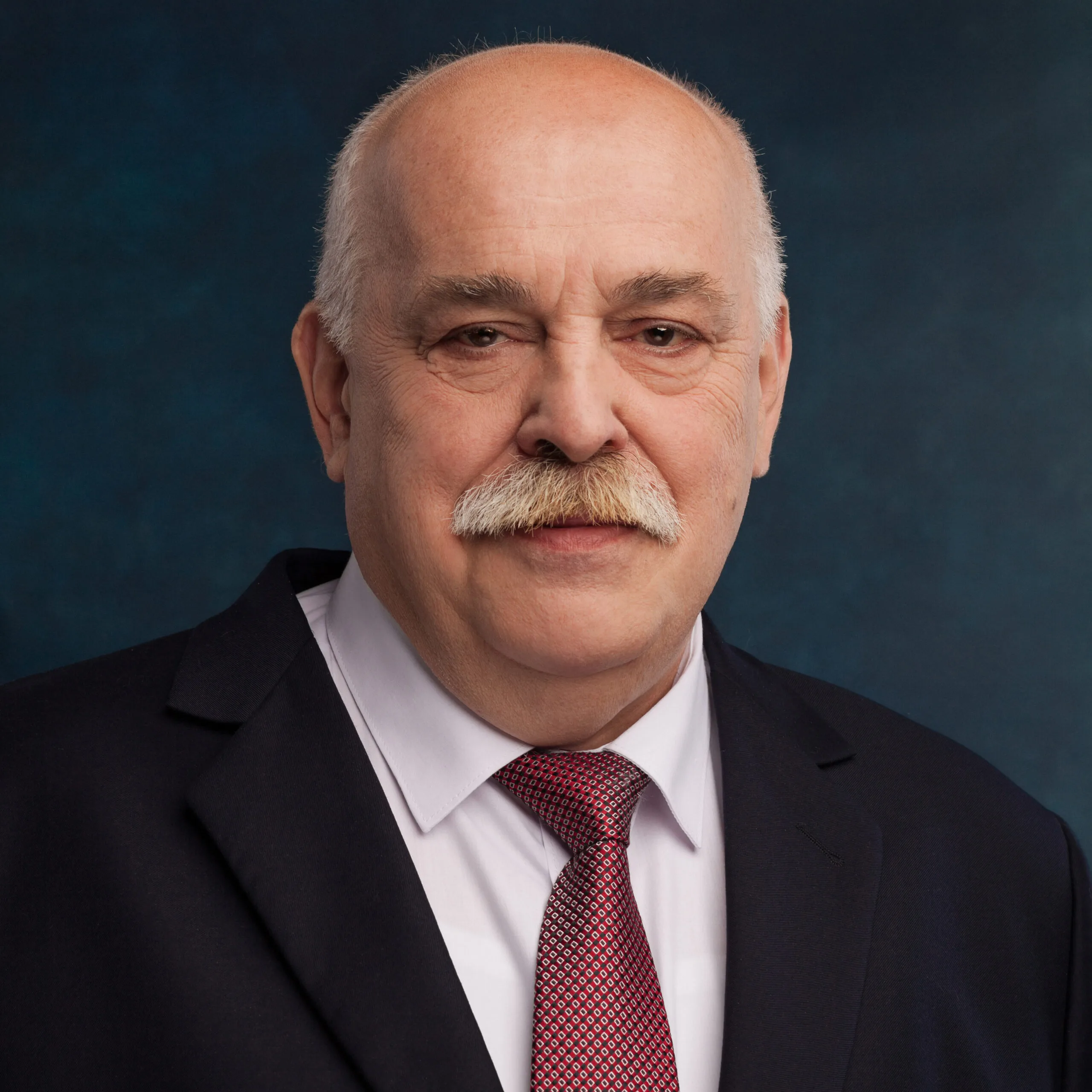Janusz Szypułowski Janusz Szypułowski – Partner Zarządzający, Radca Prawny
